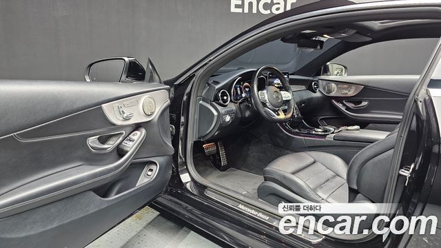 Mercedes-Benz C-Class 2020 — photo 13