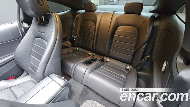 Mercedes-Benz C-Class 2020 — photo 17