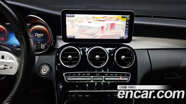 Mercedes-Benz C-Class 2020 — photo 20