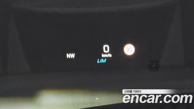 Mercedes-Benz C-Class 2020 — photo 23
