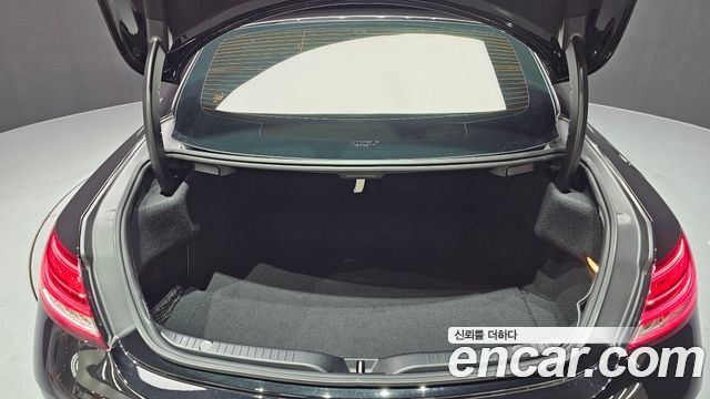 Mercedes-Benz C-Class 2020 — photo 26