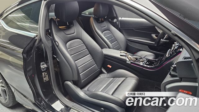 Mercedes-Benz C-Class 2020 — photo 16