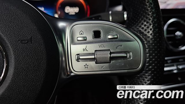 Mercedes-Benz C-Class 2020 — photo 31