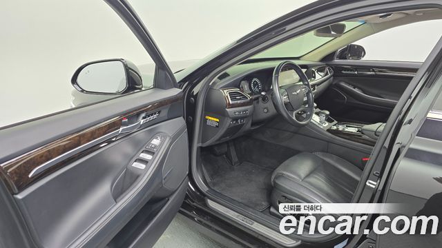 Genesis G90 2019 — photo 13