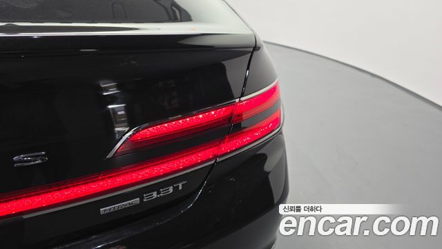 Genesis G90 2019 — photo 9