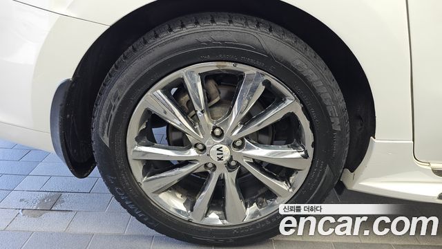Kia Canival 2019 — photo 5