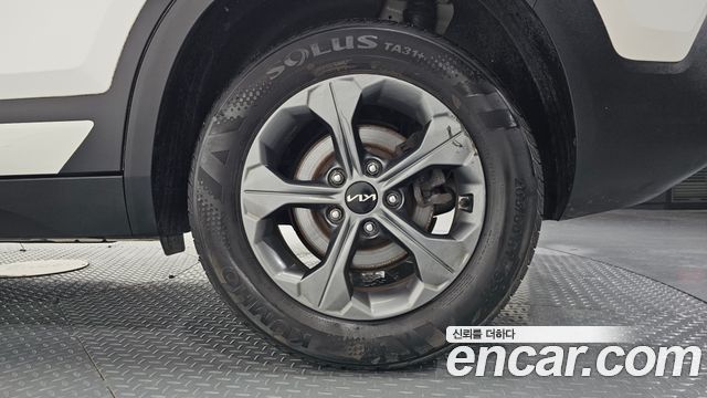 Kia Seltos 2023 — photo 7