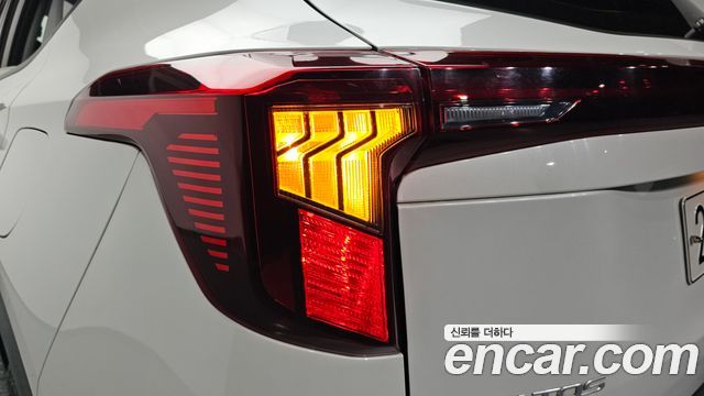 Kia Seltos 2023 — photo 9