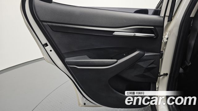 Kia Seltos 2023 — photo 15