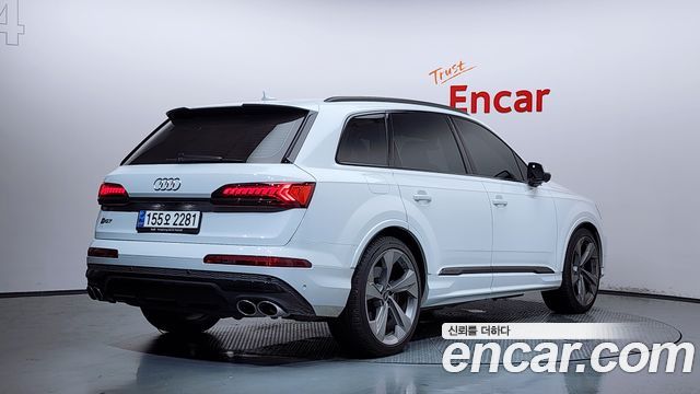 Audi SQ7 2023 — photo 2