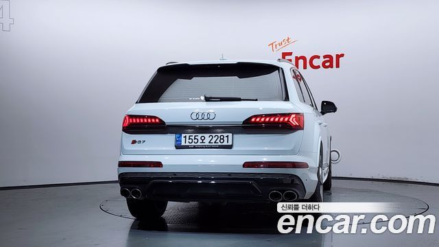 Audi SQ7 2023 — photo 4