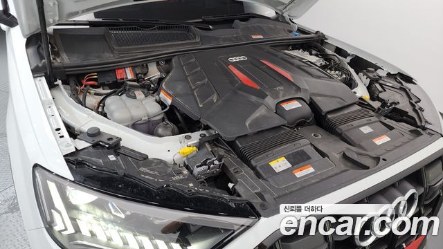 Audi SQ7 2023 — photo 6
