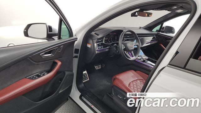 Audi SQ7 2023 — photo 10