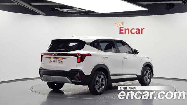 Kia Seltos 2023 — photo 2