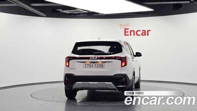 Kia Seltos 2023 — photo 4