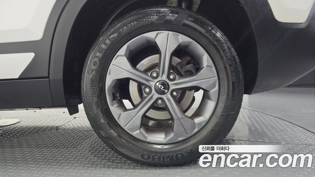 Kia Seltos 2023 — photo 7