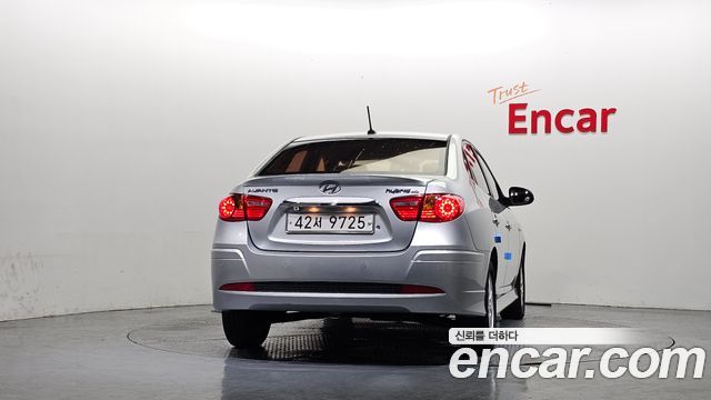 Hyundai AVANTE 2010 — photo 4