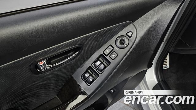 Hyundai AVANTE 2010 — photo 13