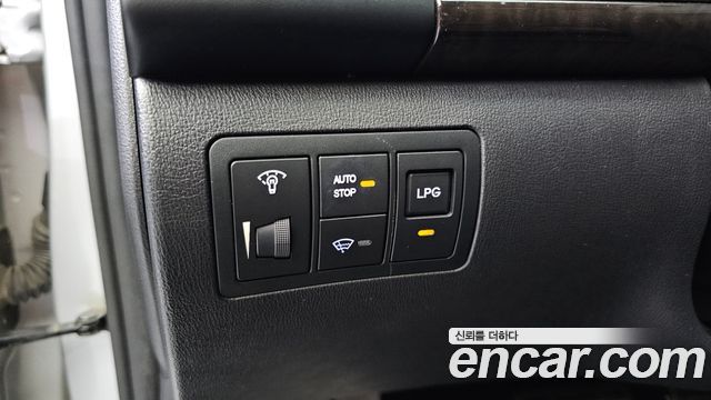 Hyundai AVANTE 2010 — photo 14