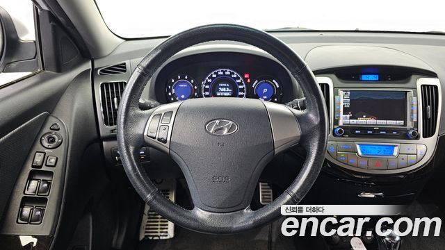 Hyundai AVANTE 2010 — photo 15