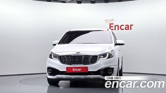 Kia Canival 2018 — photo 3