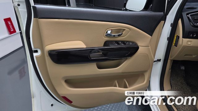 Kia Canival 2018 — photo 14