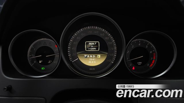 Mercedes-Benz C-Class 2012 — photo 8