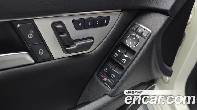 Mercedes-Benz C-Class 2012 — photo 18