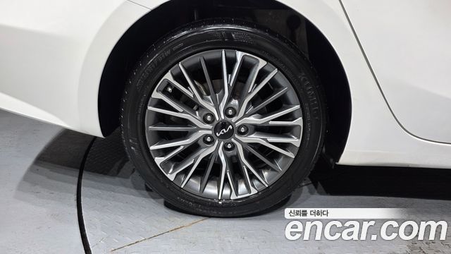 Kia K3 2022 — photo 5