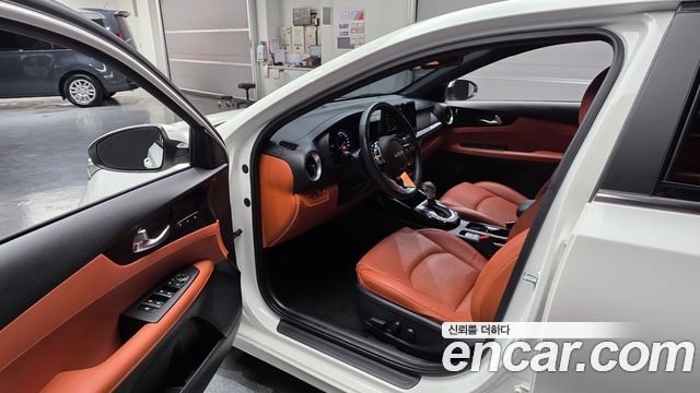 Kia K3 2022 — photo 13