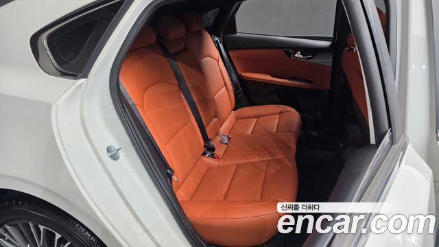 Kia K3 2022 — photo 17