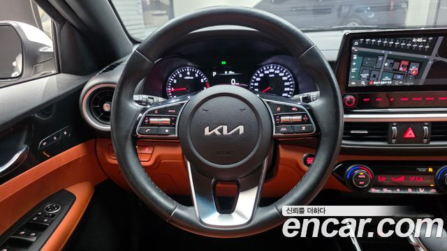 Kia K3 2022 — photo 21