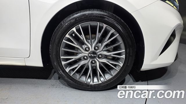 Kia K3 2022 — photo 7