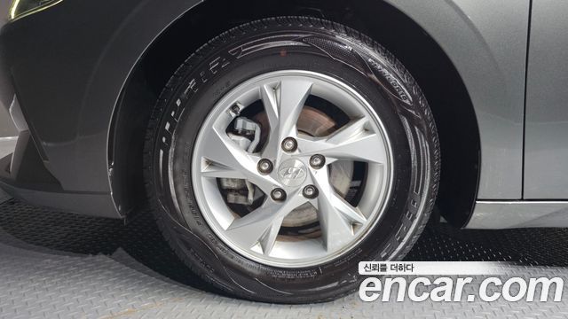 Hyundai AVANTE 2021 — photo 5