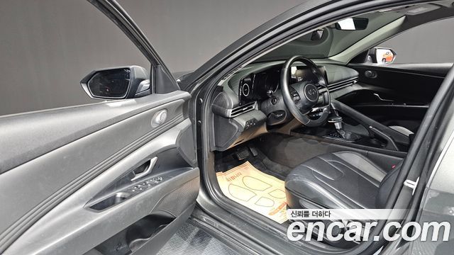 Hyundai AVANTE 2021 — photo 13