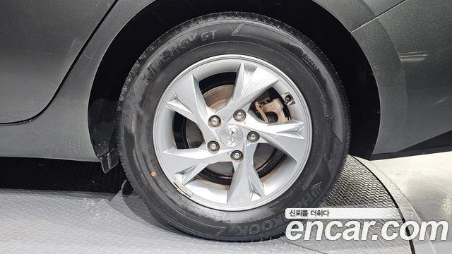 Hyundai AVANTE 2021 — photo 7