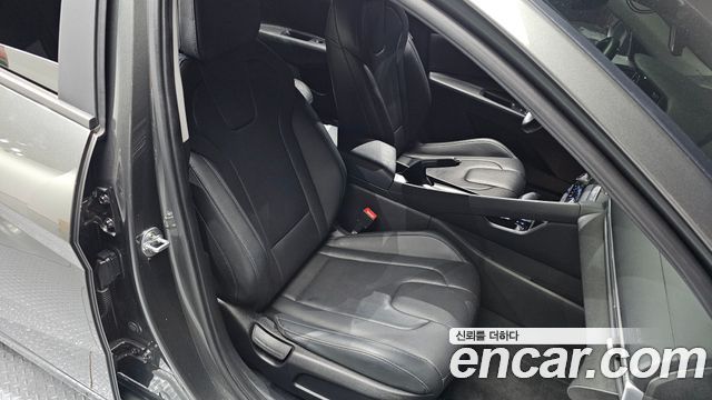 Hyundai AVANTE 2021 — photo 16