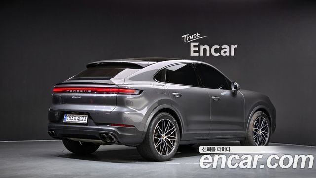 Porsche Cayenne 2024 — photo 2