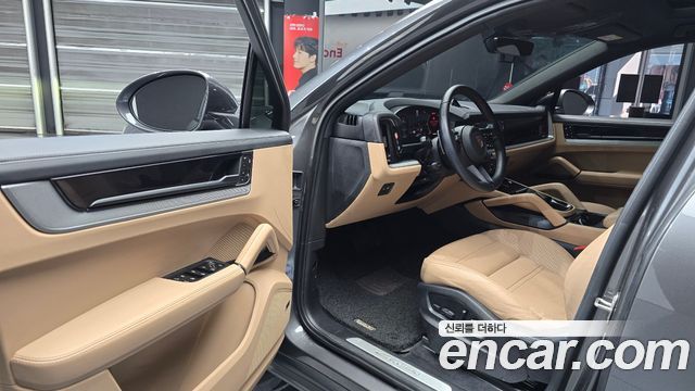 Porsche Cayenne 2024 — photo 13