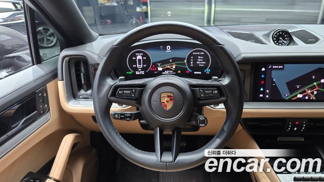 Porsche Cayenne 2024 — photo 19