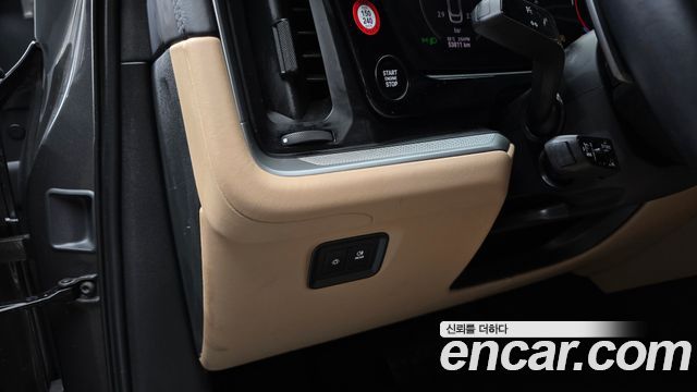 Porsche Cayenne 2024 — photo 29