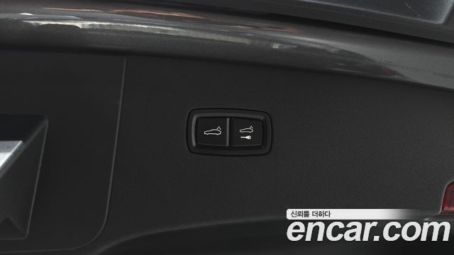 Porsche Cayenne 2024 — photo 36