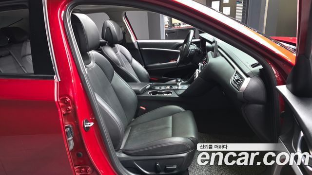 Genesis G70 2019 — photo 17