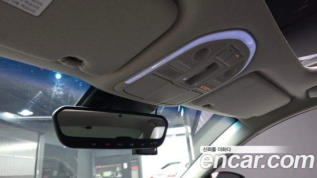 Genesis G70 2019 — photo 25