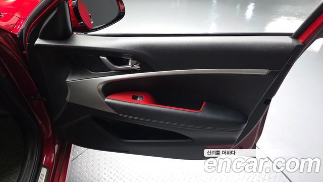 Genesis G70 2019 — photo 14