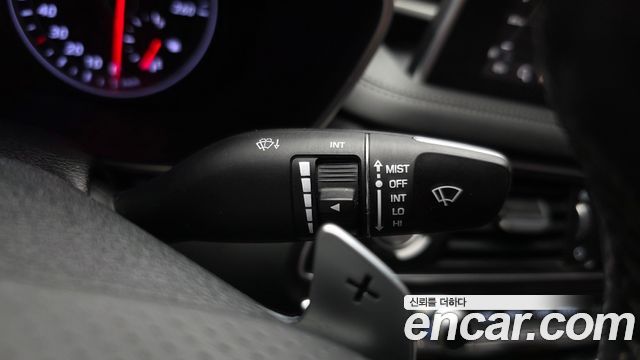 Genesis G70 2019 — photo 28