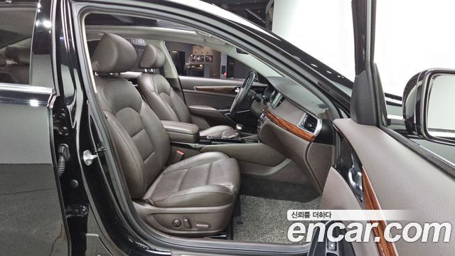 Kia K7 2016 — photo 12