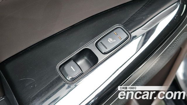 Kia K7 2016 — photo 17