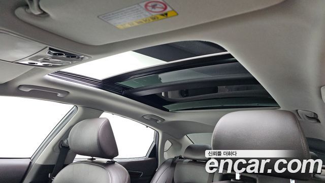 Kia K7 2016 — photo 18