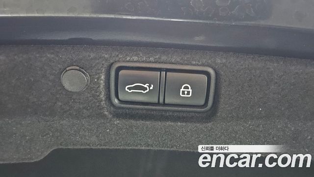 Kia K7 2016 — photo 20